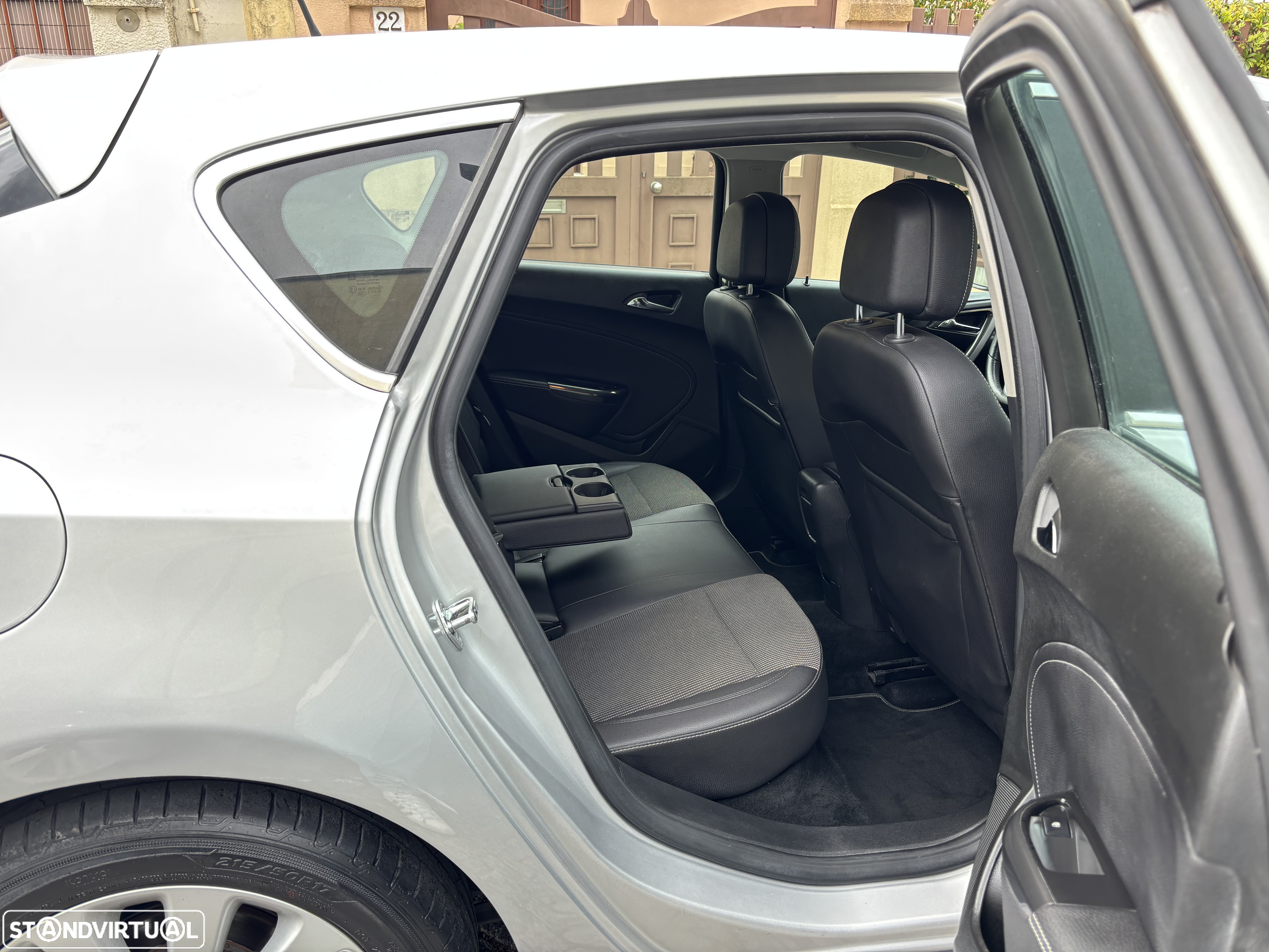 Opel Astra 1.3 CDTi Cosmo Start/Stop - 9
