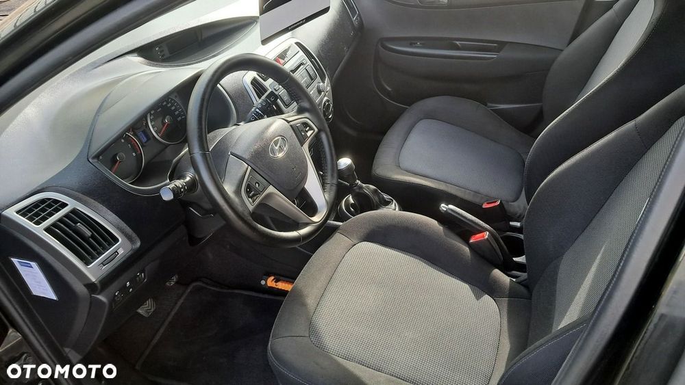 Hyundai i20 1.2 Trend - 18