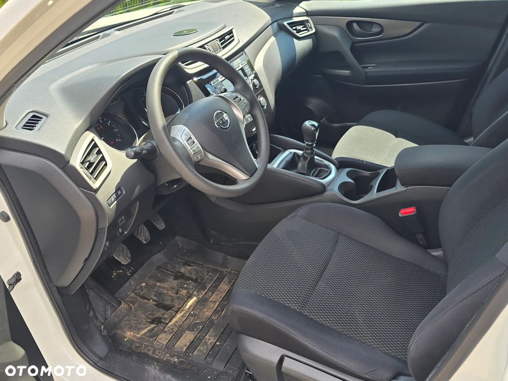 Nissan Qashqai 1.2 DIG-T N-Vision - 22