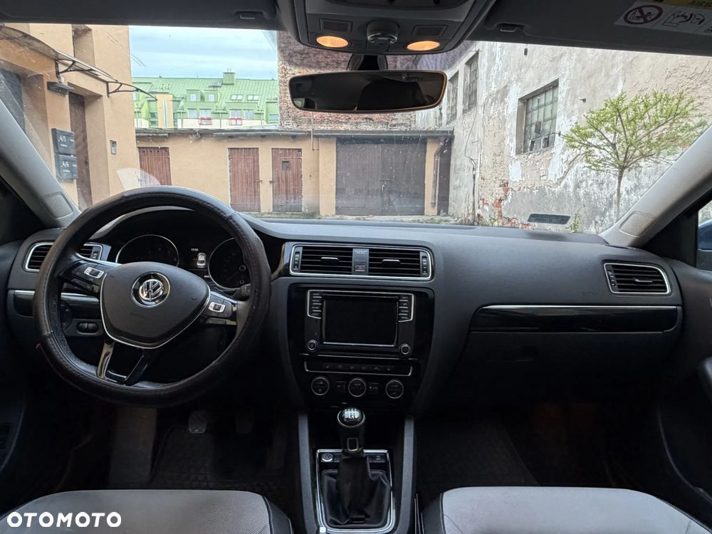 Volkswagen Jetta 1.4 TSI BMT Highline - 23