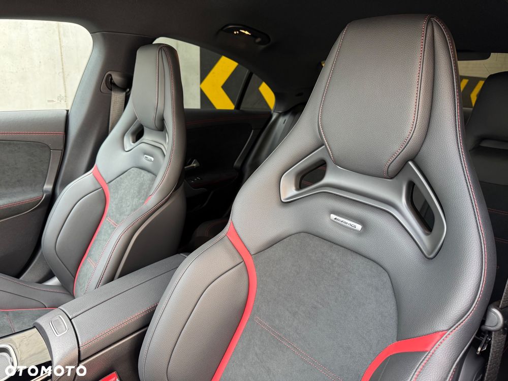 Mercedes-Benz CLA AMG 45 S 4-Matic+ 8G-DCT - 15