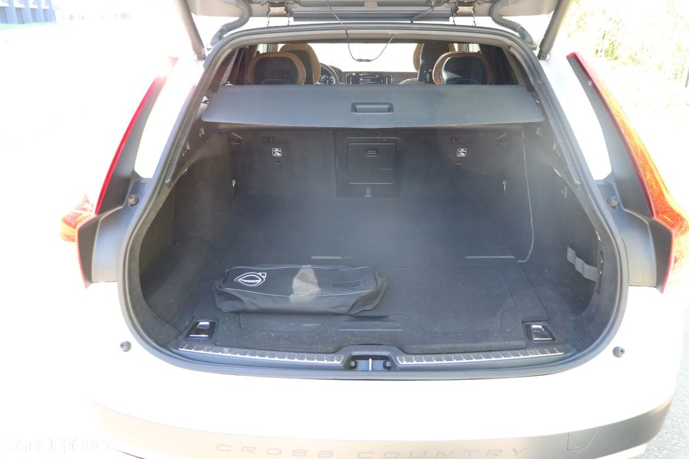 Volvo V90 Cross Country T5 Geartronic Momentum Pro - 15