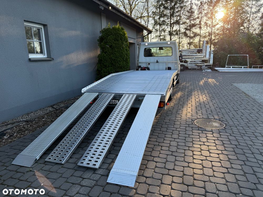 Autolaweta panelowa  najazd laweta Renault Master - 6