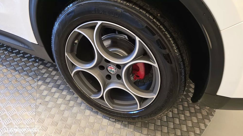 Alfa Romeo Stelvio 2.2 D Super AT8 - 31