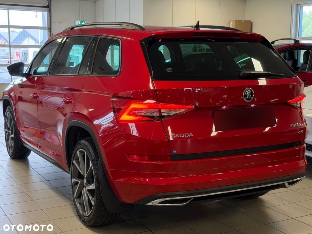 Skoda Kodiaq 2.0 TDI 4x4 DSG Sportline - 6