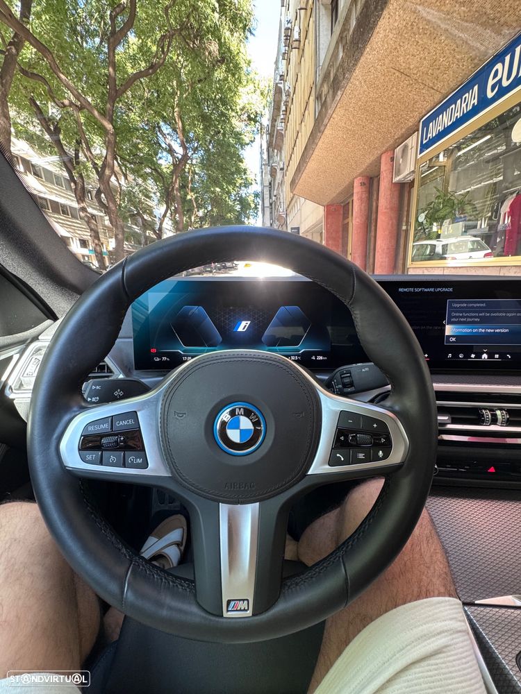 BMW i4 eDrive35 Pack Desportivo M - 8