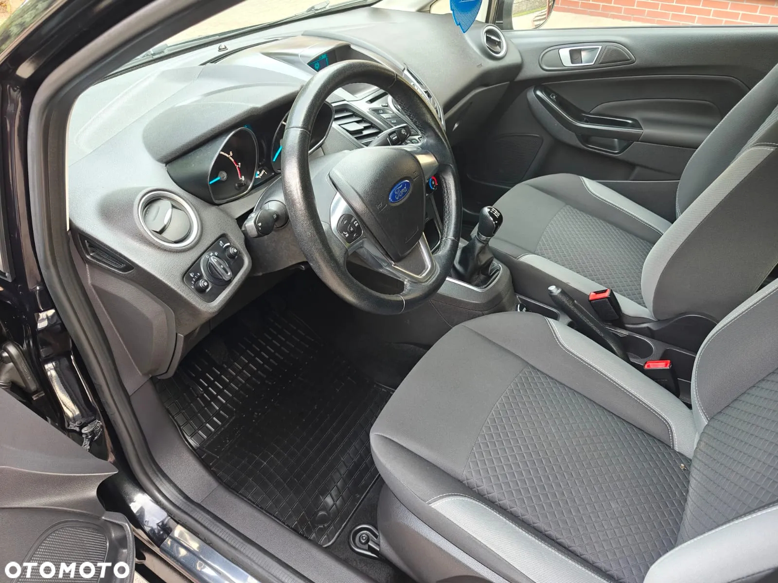 Ford Fiesta 1.0 Ambiente - 19
