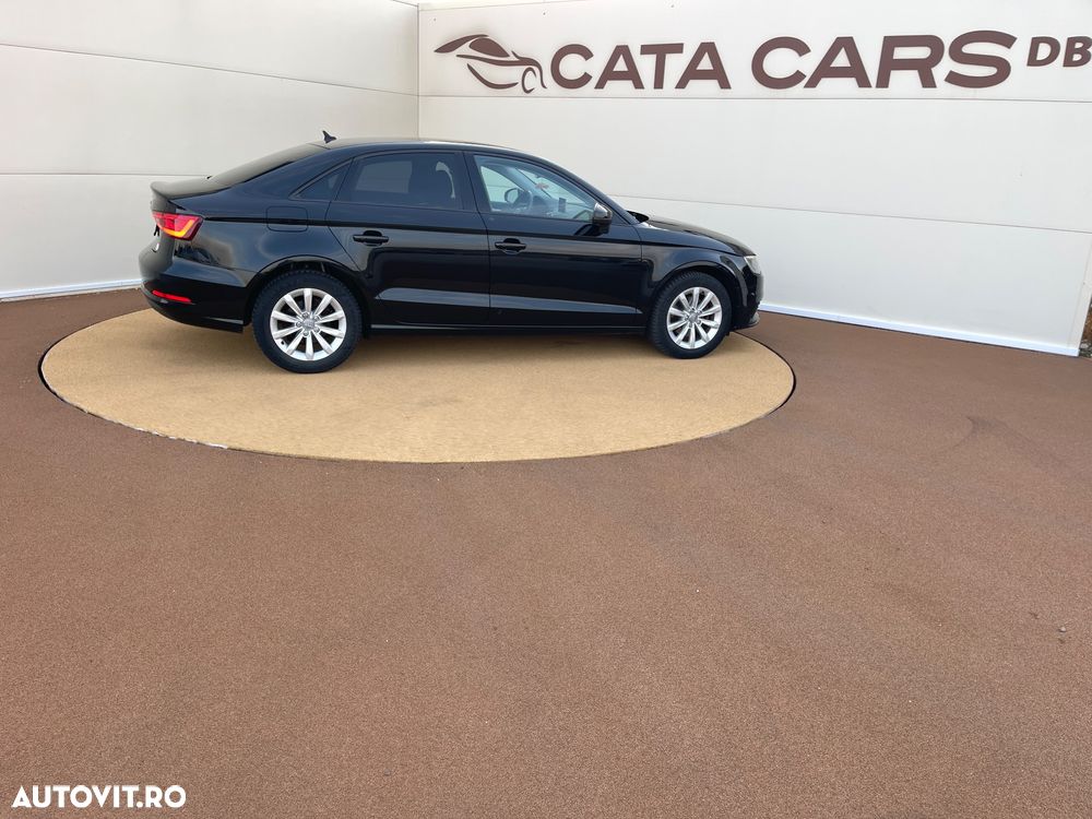 Audi A3 1.6 TDI (clean diesel) S tronic Ambiente - 19