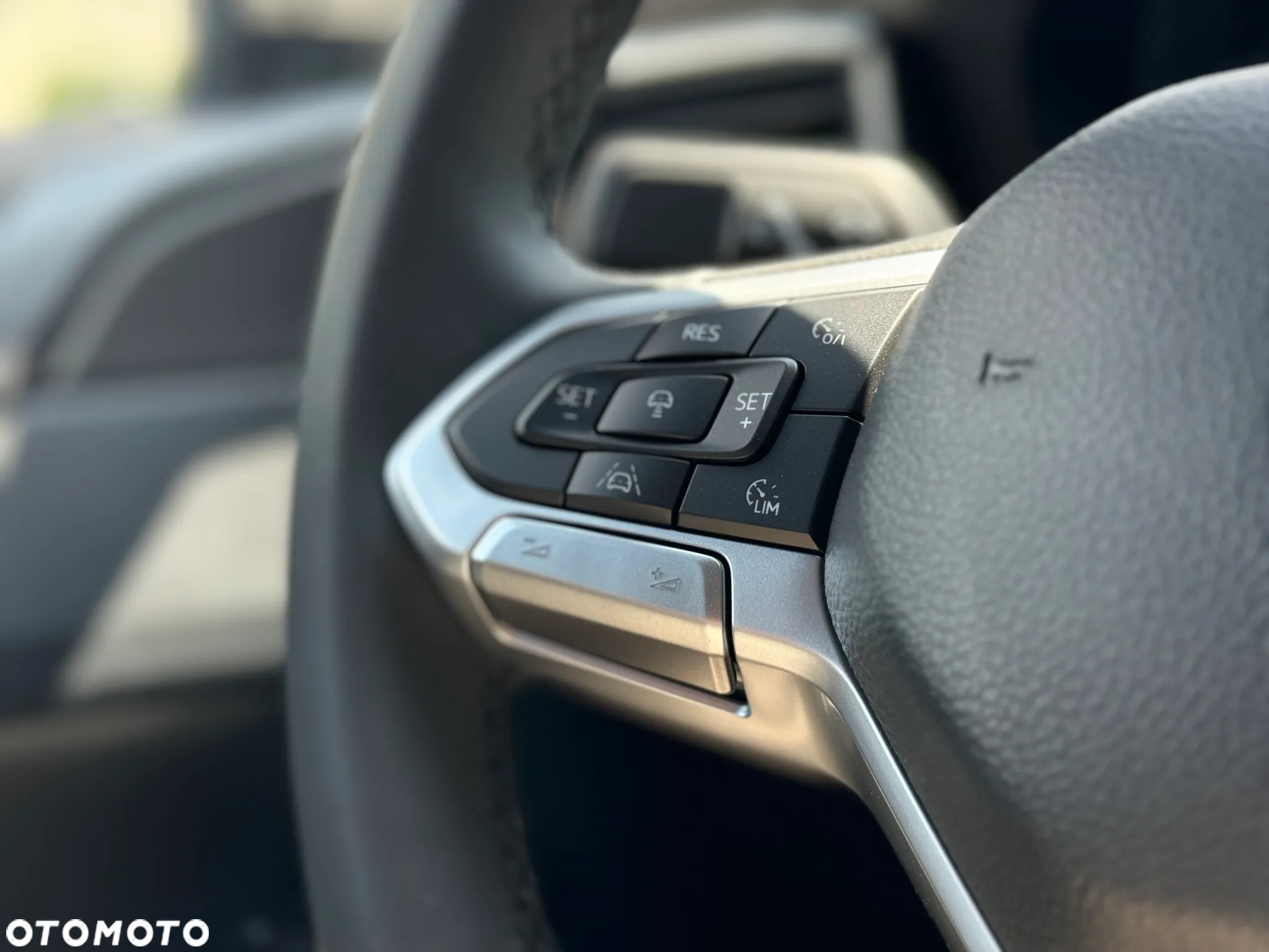 Volkswagen Amarok 3.0 V6 TDI 4Mot Aventura - 15