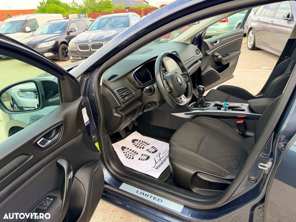 Renault Megane - 25