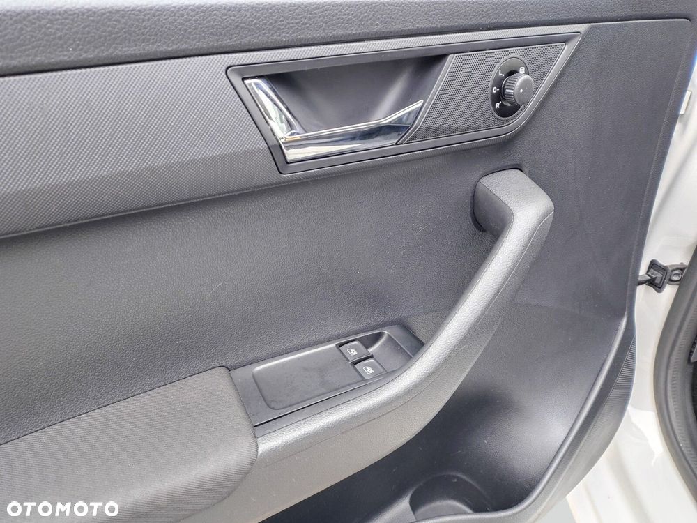 Skoda Fabia 1.0 TSI Ambition - 9