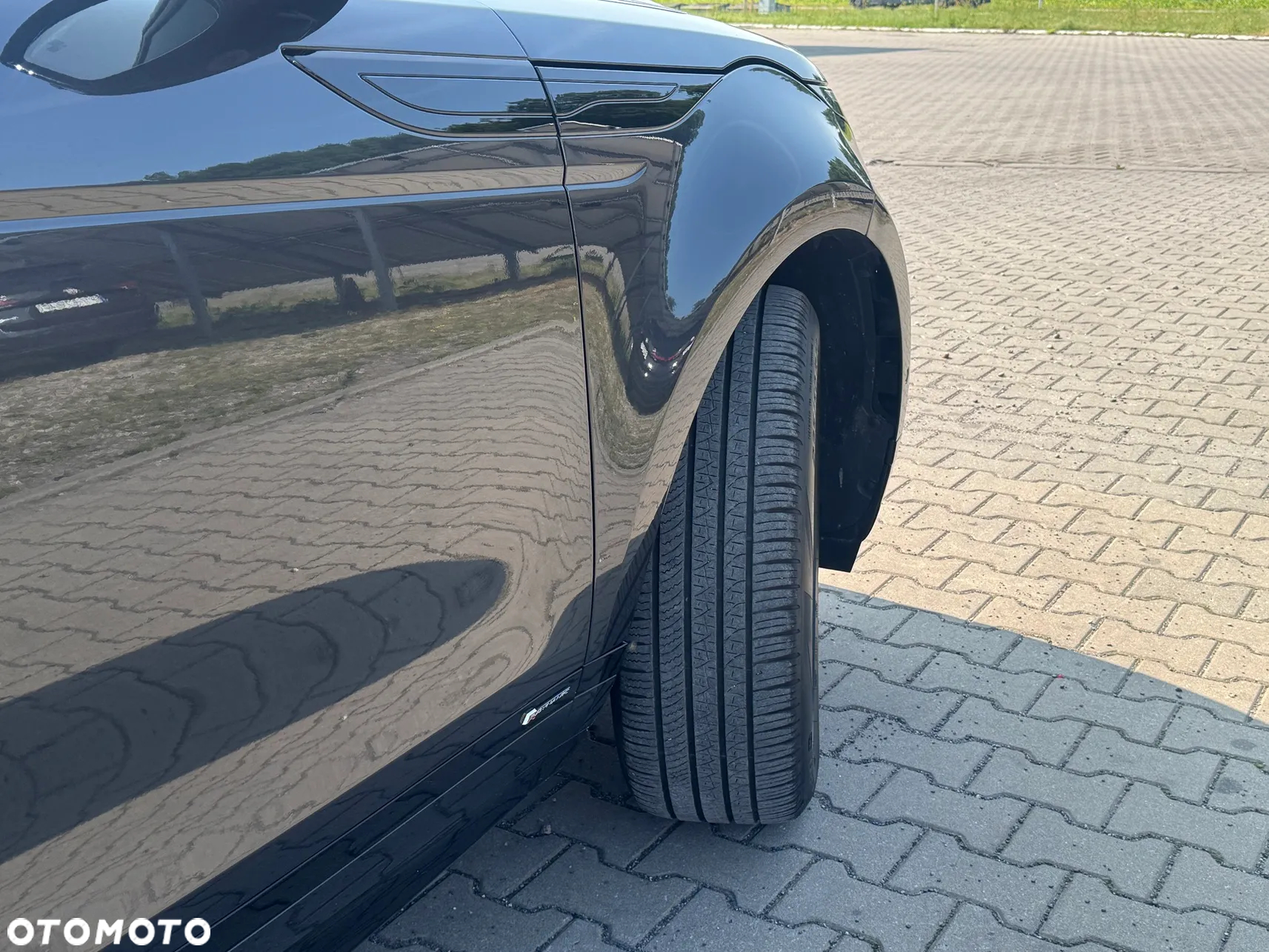 Land Rover Range Rover Evoque 2.0 D180 mHEV R-Dynamic - 11