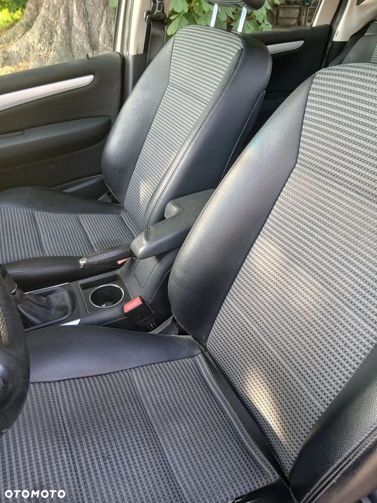 Mercedes-Benz Klasa A 180 CDI Avantgarde - 9