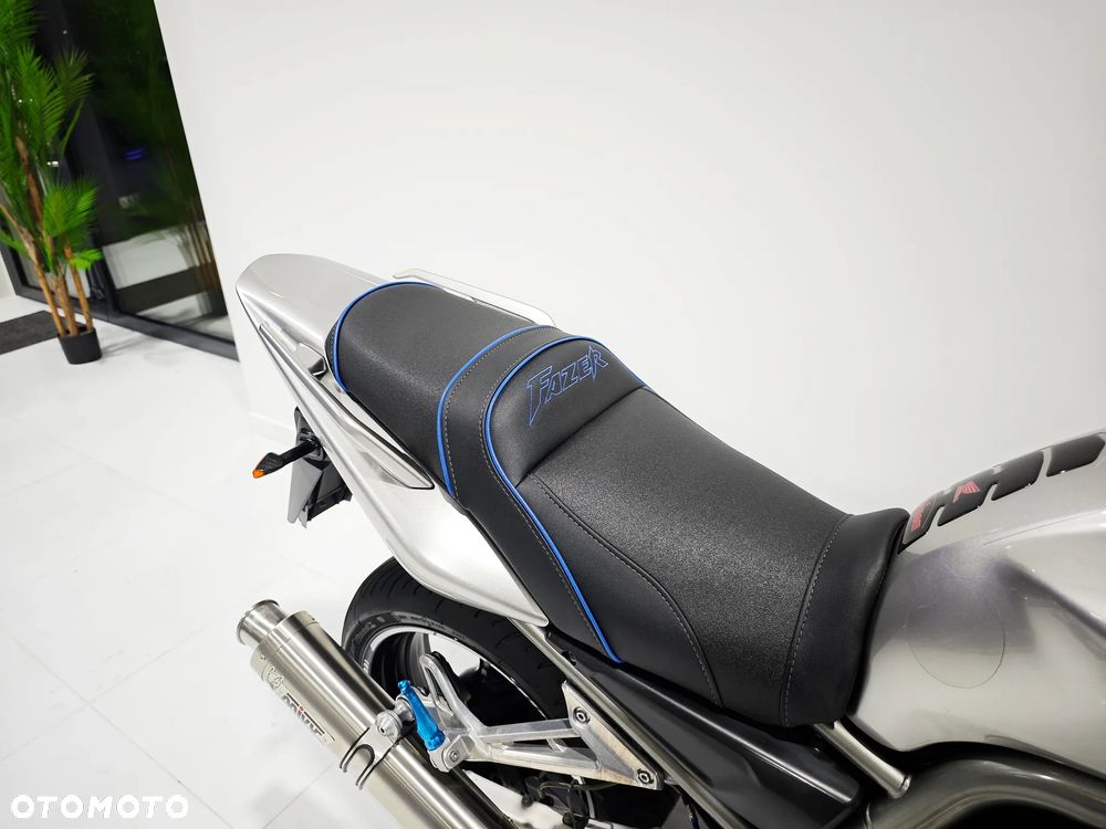 Yamaha FZS - 14