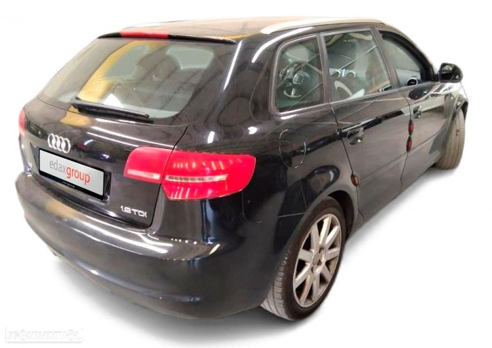 Audi A3 Sportback - 2