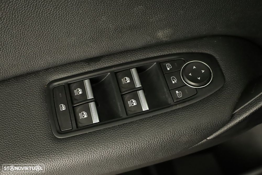 Renault Captur 1.0 TCe Techno Bi-Fuel - 22