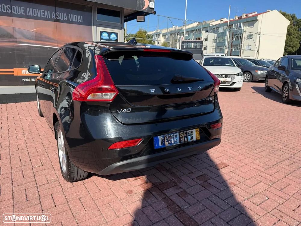 Volvo V40 2.0 D2 Momentum - 40
