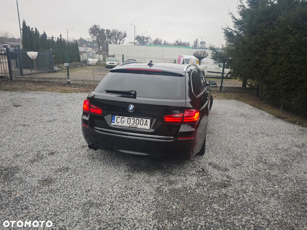 BMW Seria 5 525d Luxury Line - 19