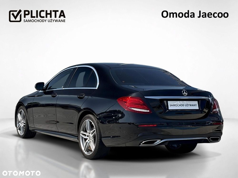 Mercedes-Benz Klasa E 220 d 4-Matic - 4