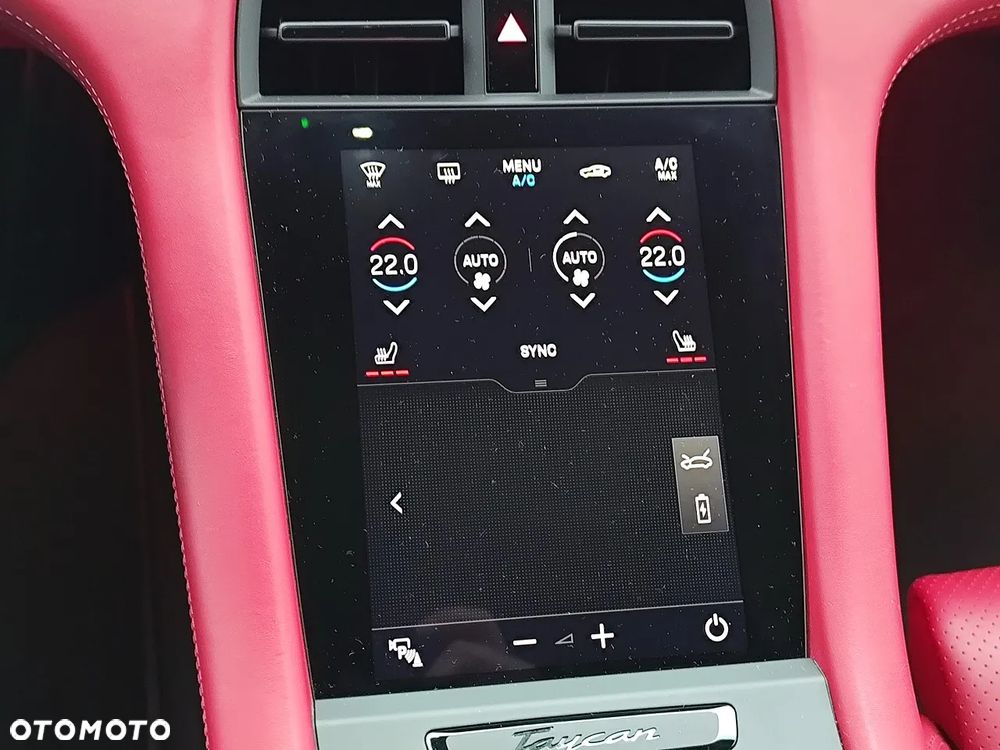 Porsche Taycan - 13