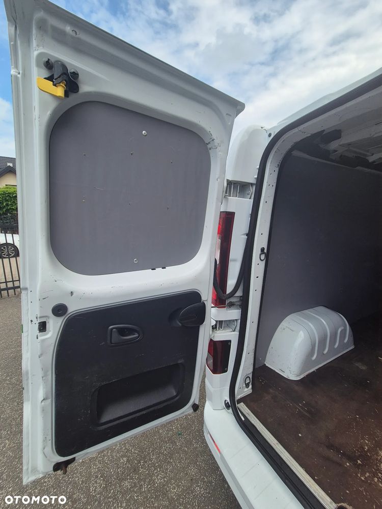 Opel Vivaro Sport LONG 2017r Navi Klima Led - 25