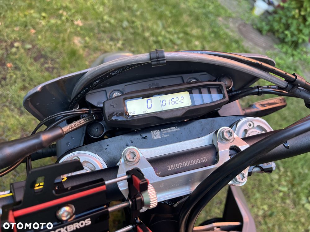 Husqvarna FE - 12