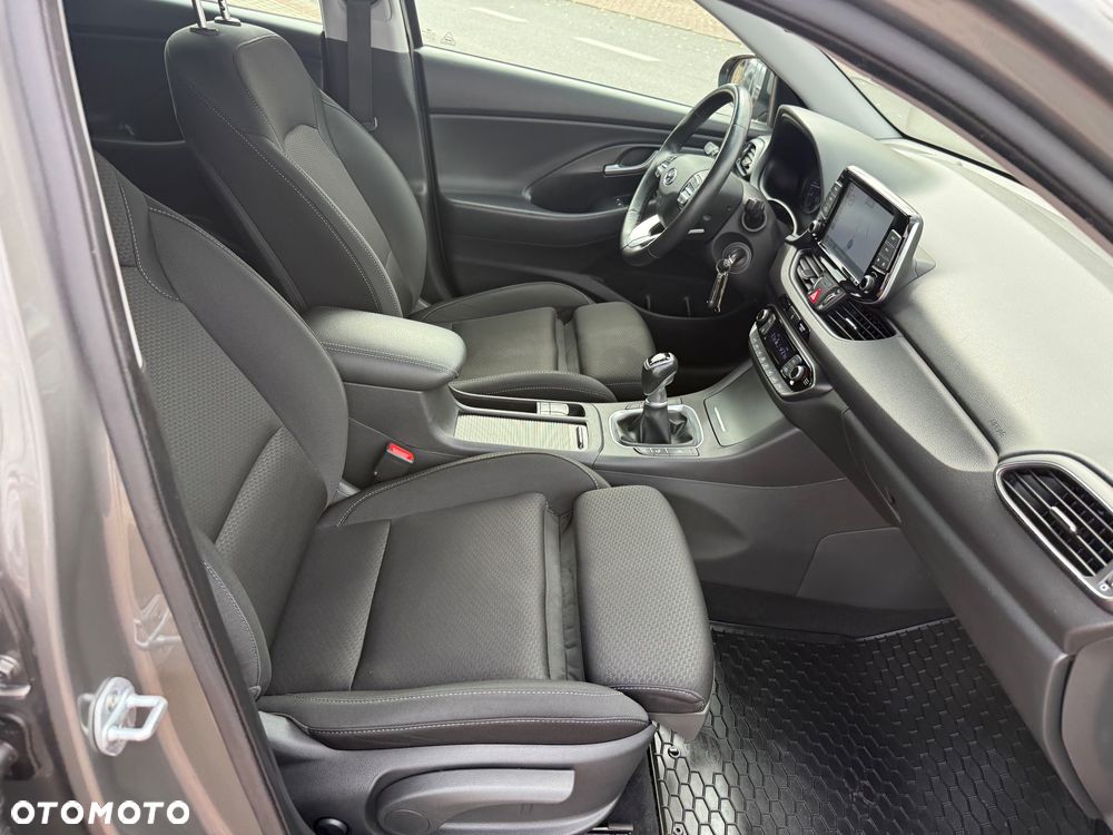 Hyundai i30 1.4 T-GDI Passion Plus - 10