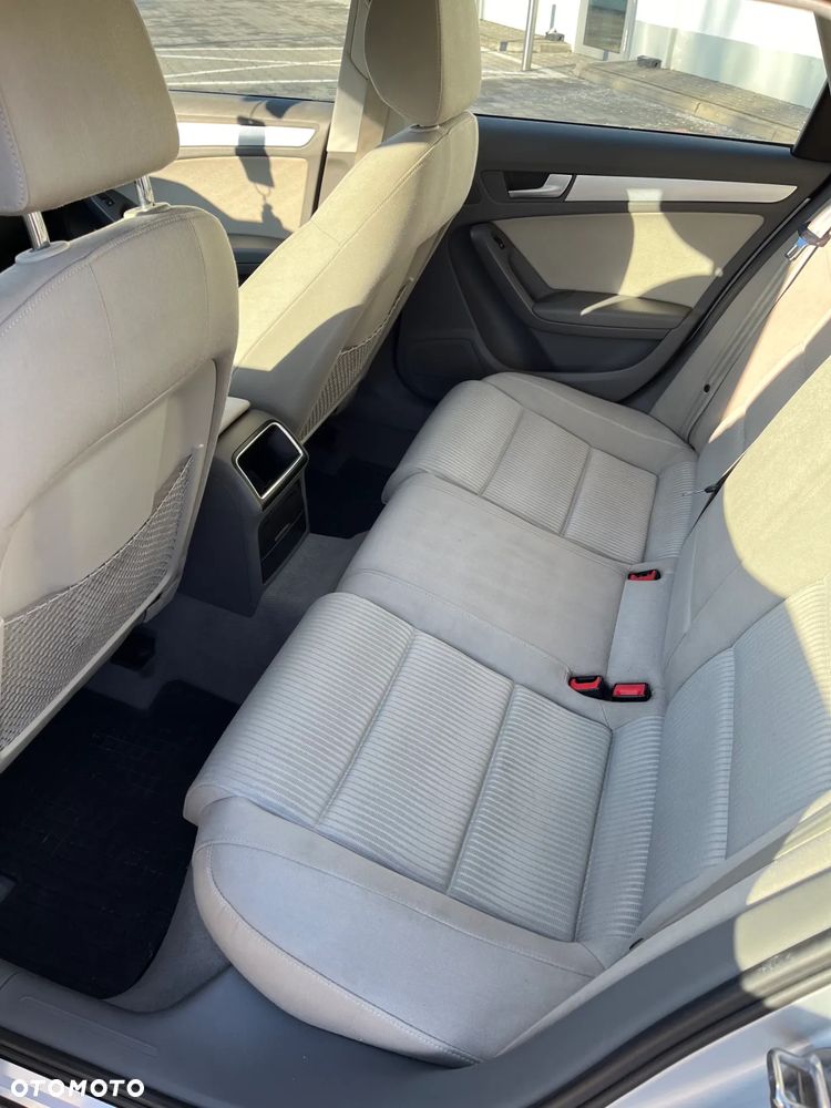 Audi A4 Avant 2.0 TDI DPF Attraction - 19