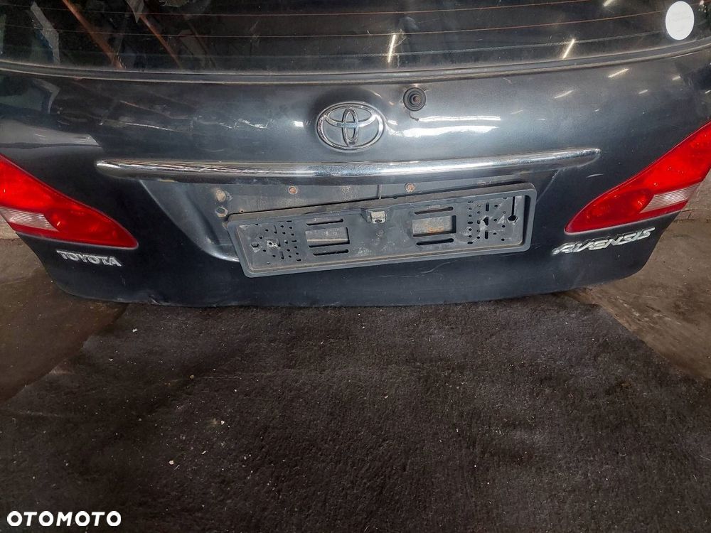 KOMPLETNY TYŁ KLAPA BAGAŻNIKA ZDERZAK LAMPY TOYOTA AVENSIS VERSO I 1E2 - 11