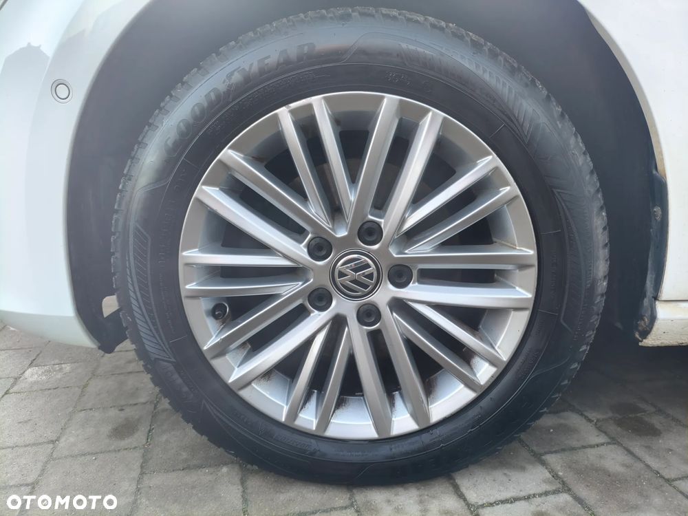 Volkswagen Golf 1.6 TDI BlueMotion Technology Cup - 19