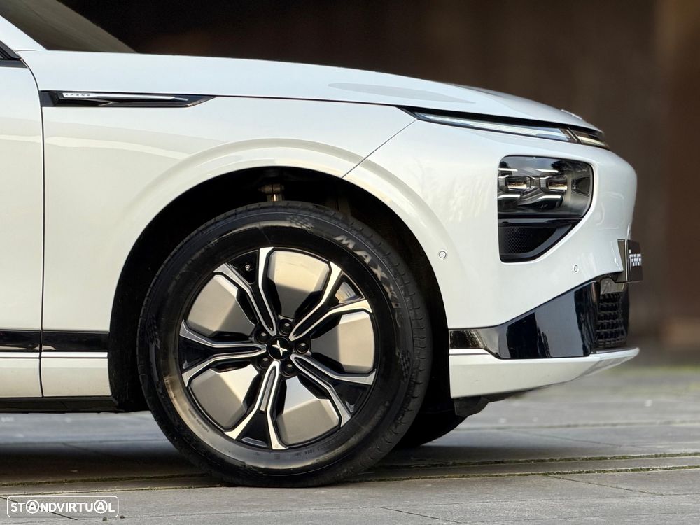 Xpeng G9 98 kWh Long Range - 20
