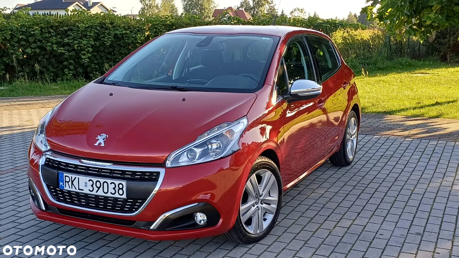 Peugeot 208 Blue-HDi 100 Stop&Start Allure - 2