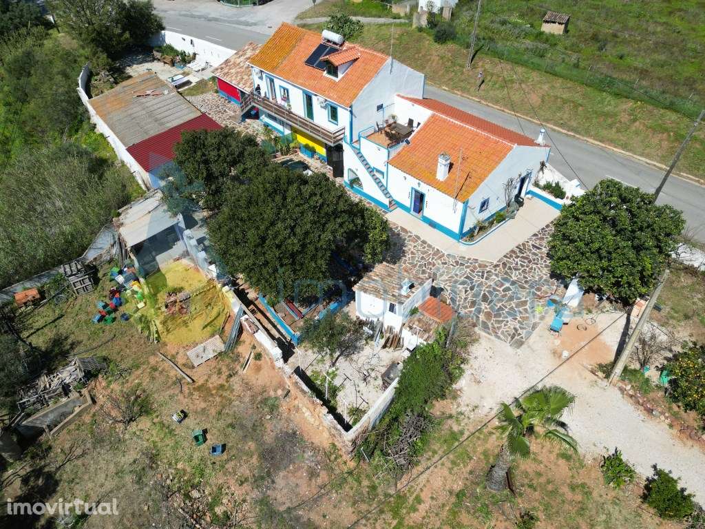 O seu refúgio no coração do Algarve: Quinta com pomar de laranjeira... - Grande imagem: 3/14