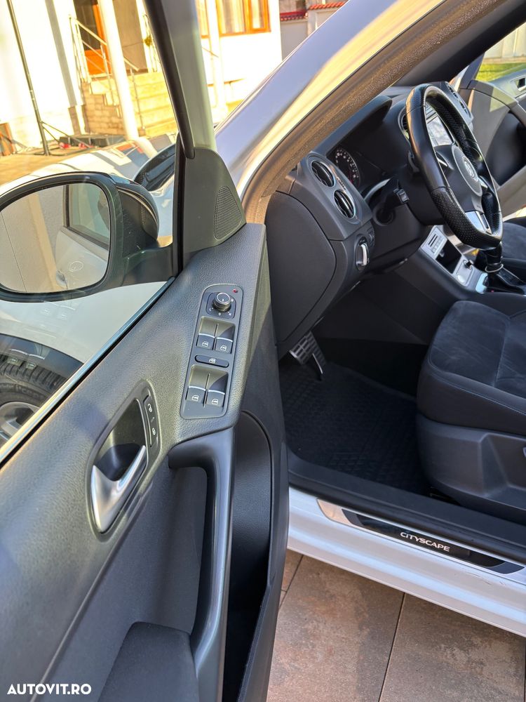 Volkswagen Tiguan - 11