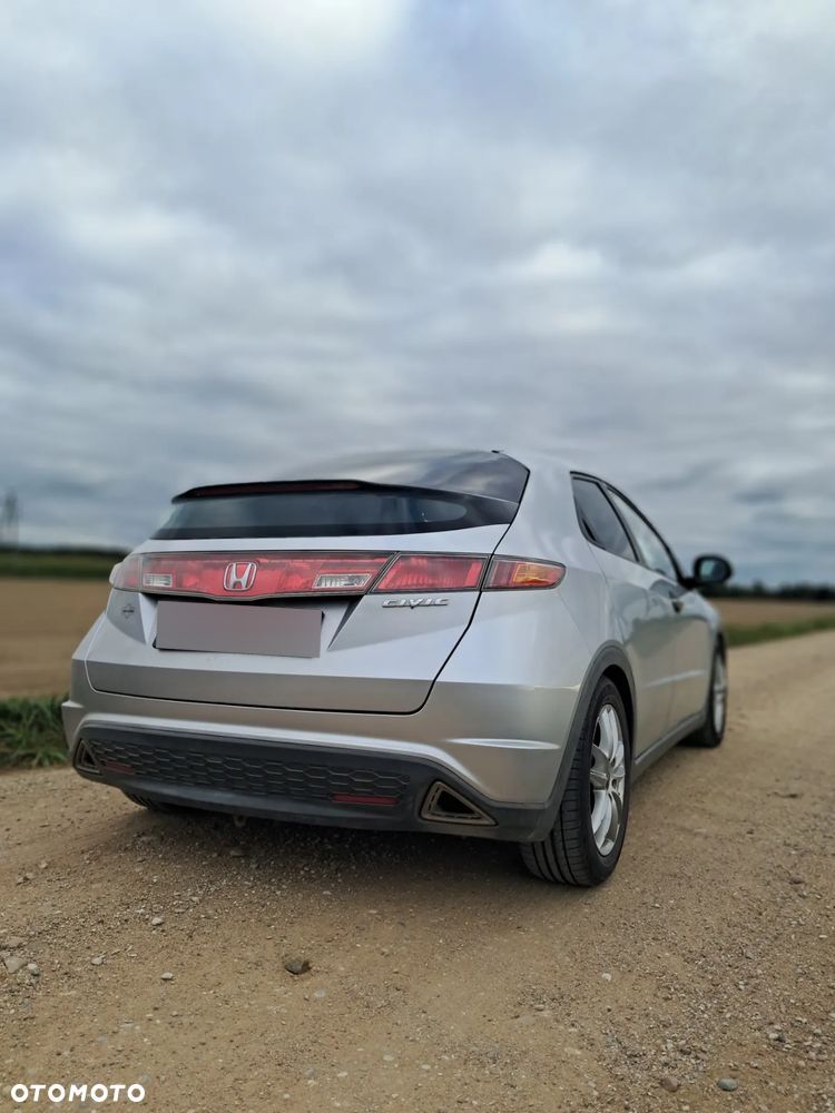 Honda Civic 1.8 Executive - 4