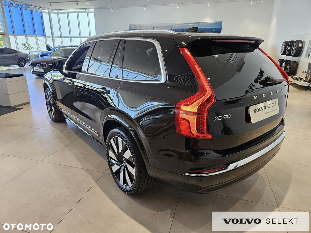 Volvo XC 90 - 9