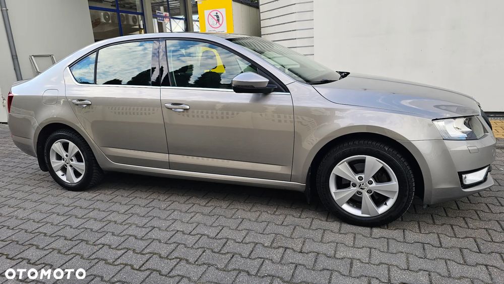 Skoda Octavia 2.0 TDI Ambiente - 10