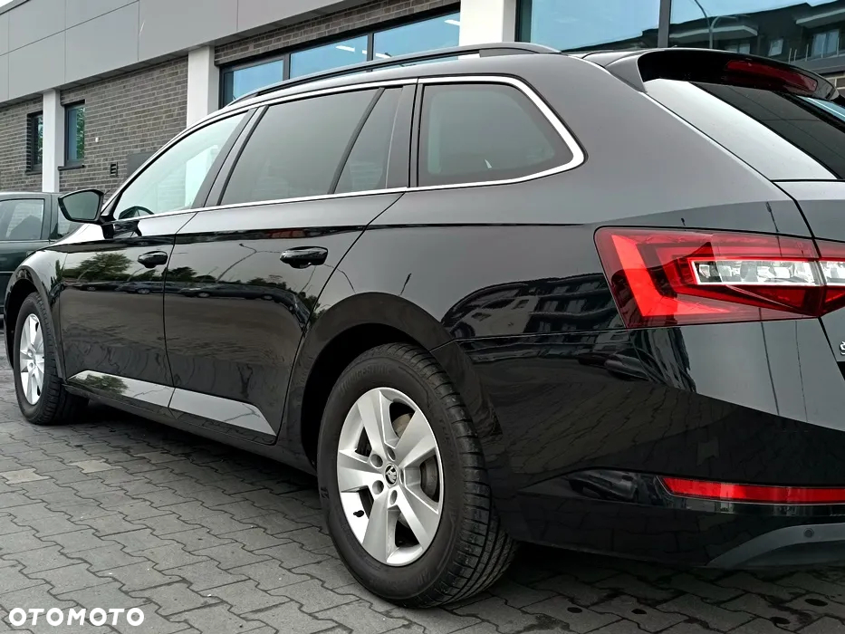 Skoda Superb 2.0 TDI Ambition DSG7 - 14