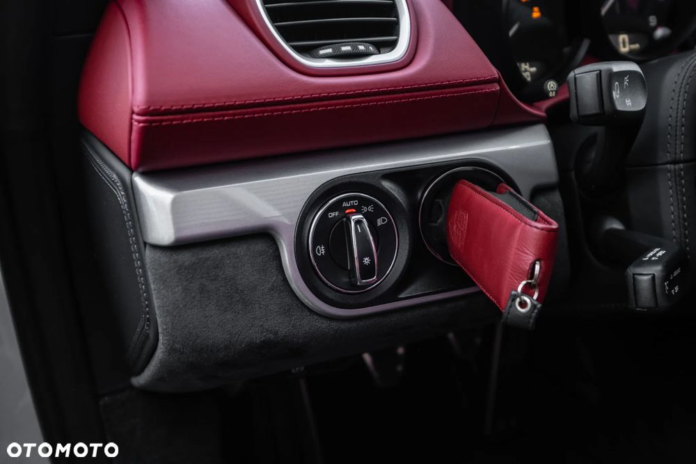 Porsche 718 Boxster Spyder - 31