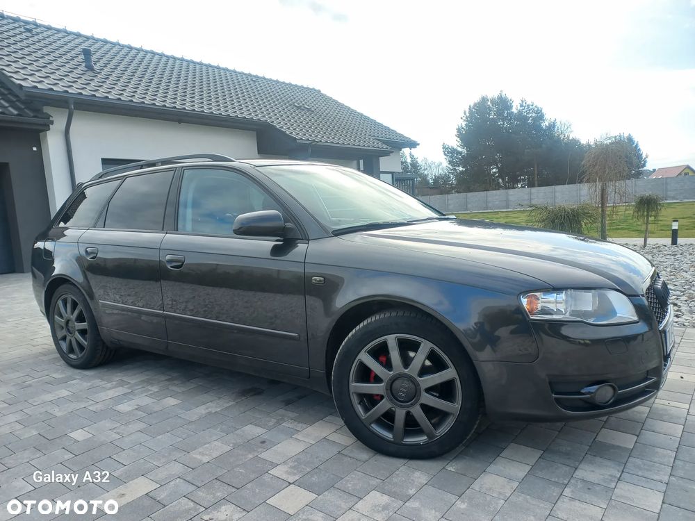 Audi A4 Avant - 1