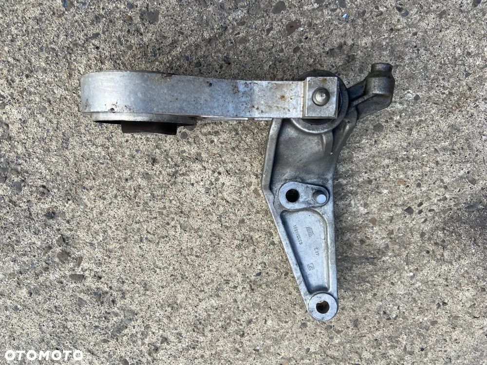 Poduszka wspornik łapa skrzyni biegów Opel Corsa D, E Benzyna - 2