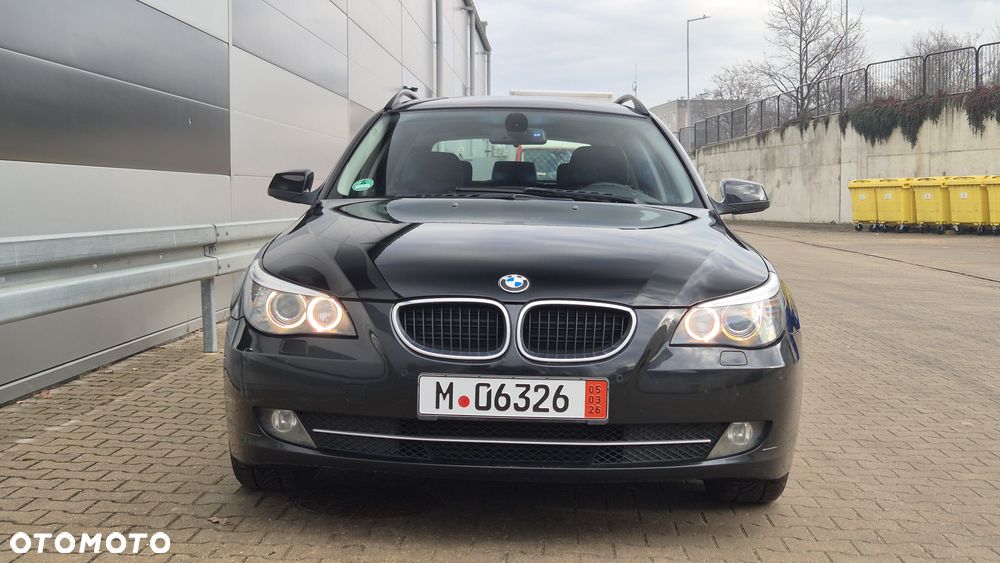 BMW Seria 5 2009 photo 2