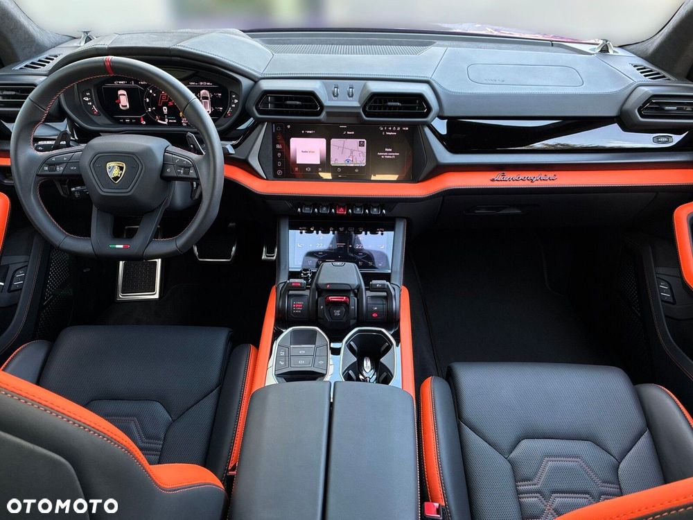 Lamborghini Urus - 11