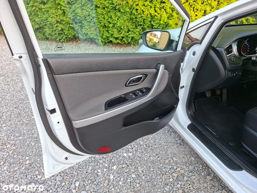 Kia Ceed 1.4 CVVT Dream Team Edition - 16