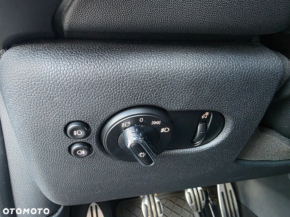 MINI Cooper - 12
