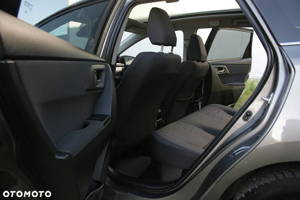 Toyota Auris - 11