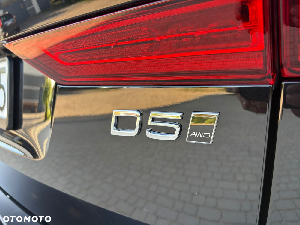 Volvo XC 60 D5 AWD Momentum - 21
