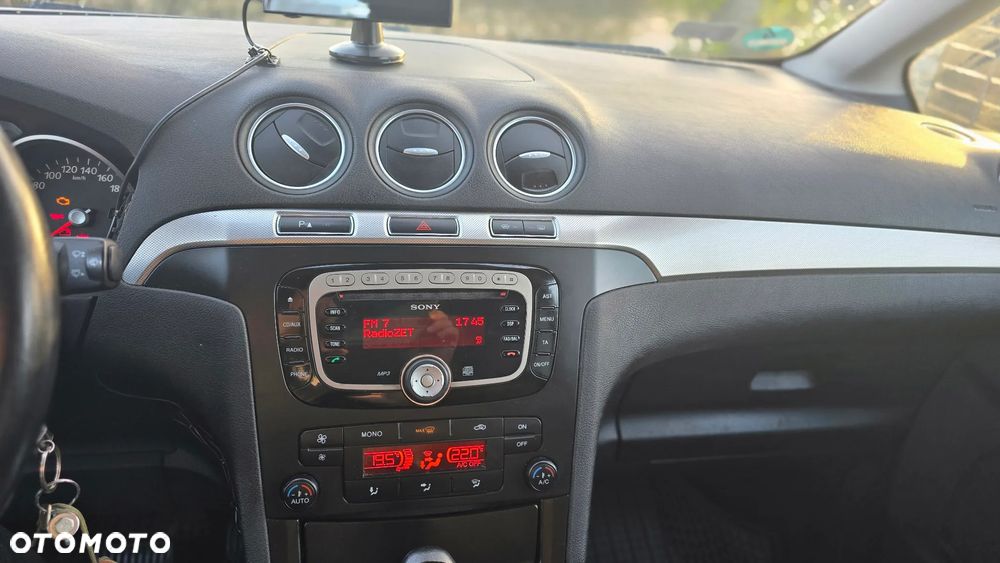 Ford Galaxy 2.0 TDCi Titanium - 15