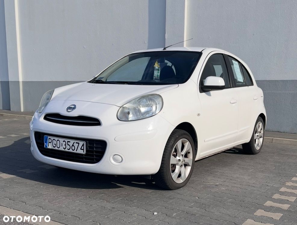 Nissan Micra - 1