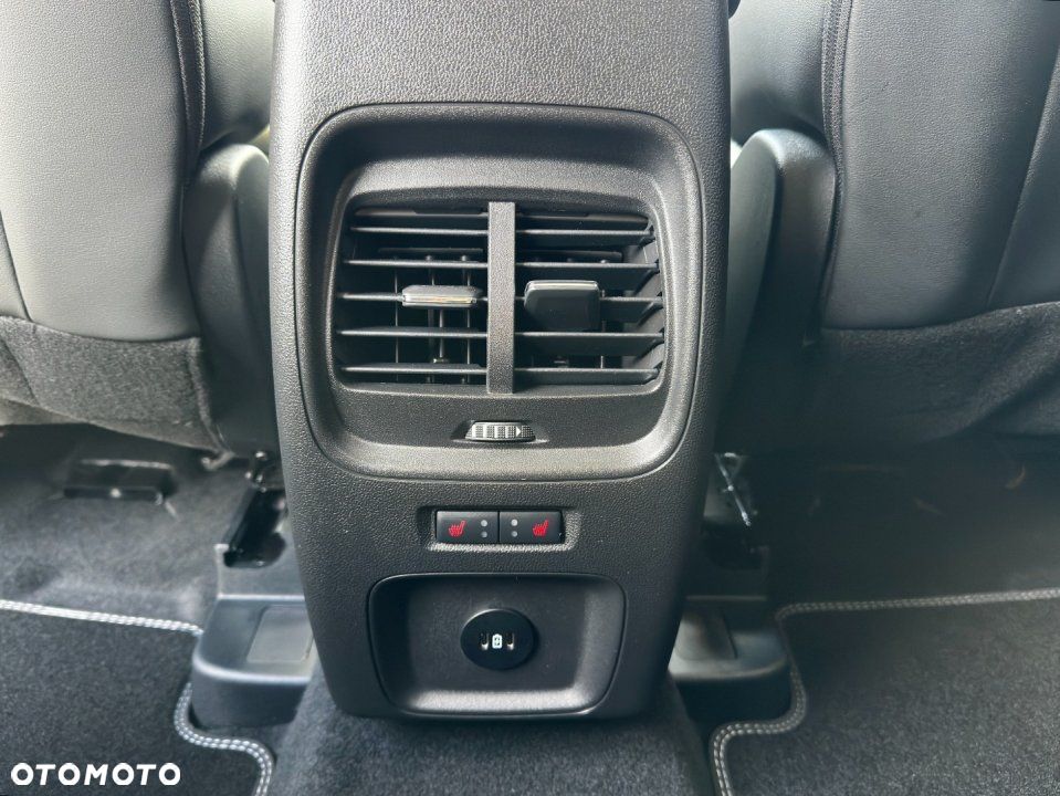 Ford Kuga - 27